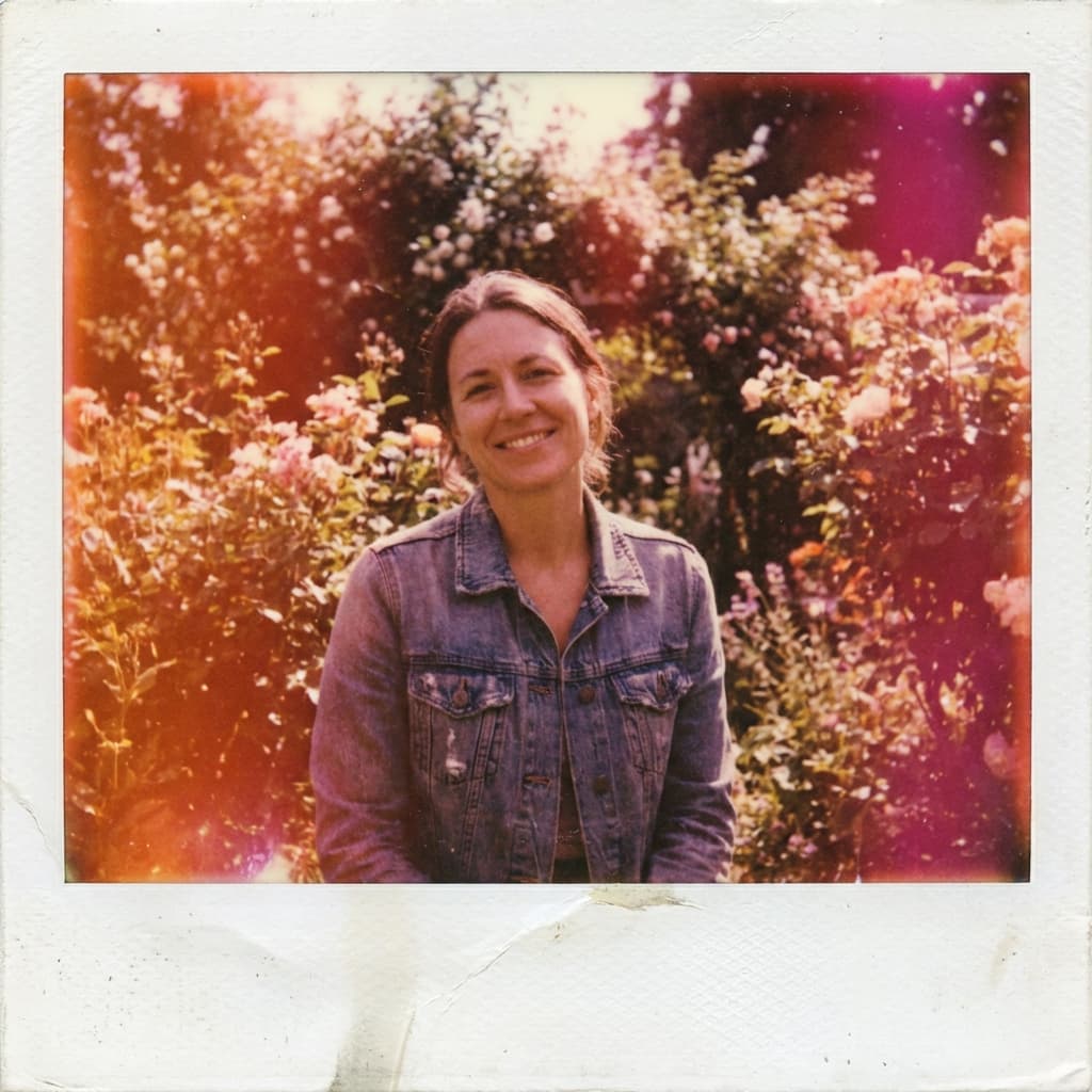 Instant Camera example: Outdoor Candid